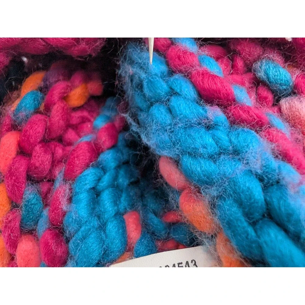 The North Face Chunky Knit Pom Beanie Hat Pink Blue Orange QD 984543 OS